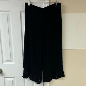 Chico’s Wide Leg Pull on Pants With Eyelet Hem